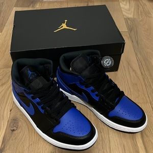 Air Jordan 1 Mid